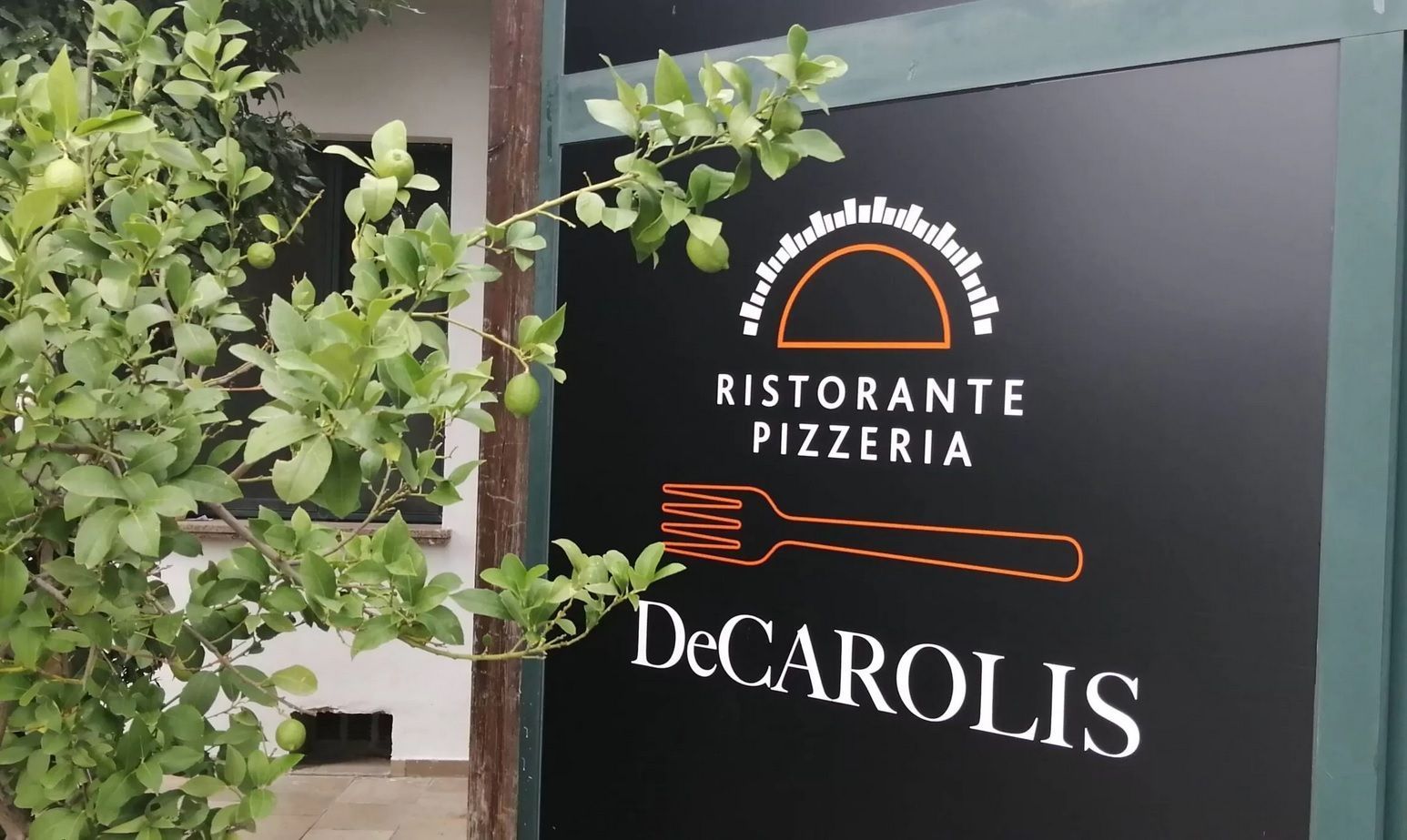Ristorante De Carolis con ampio parcheggio